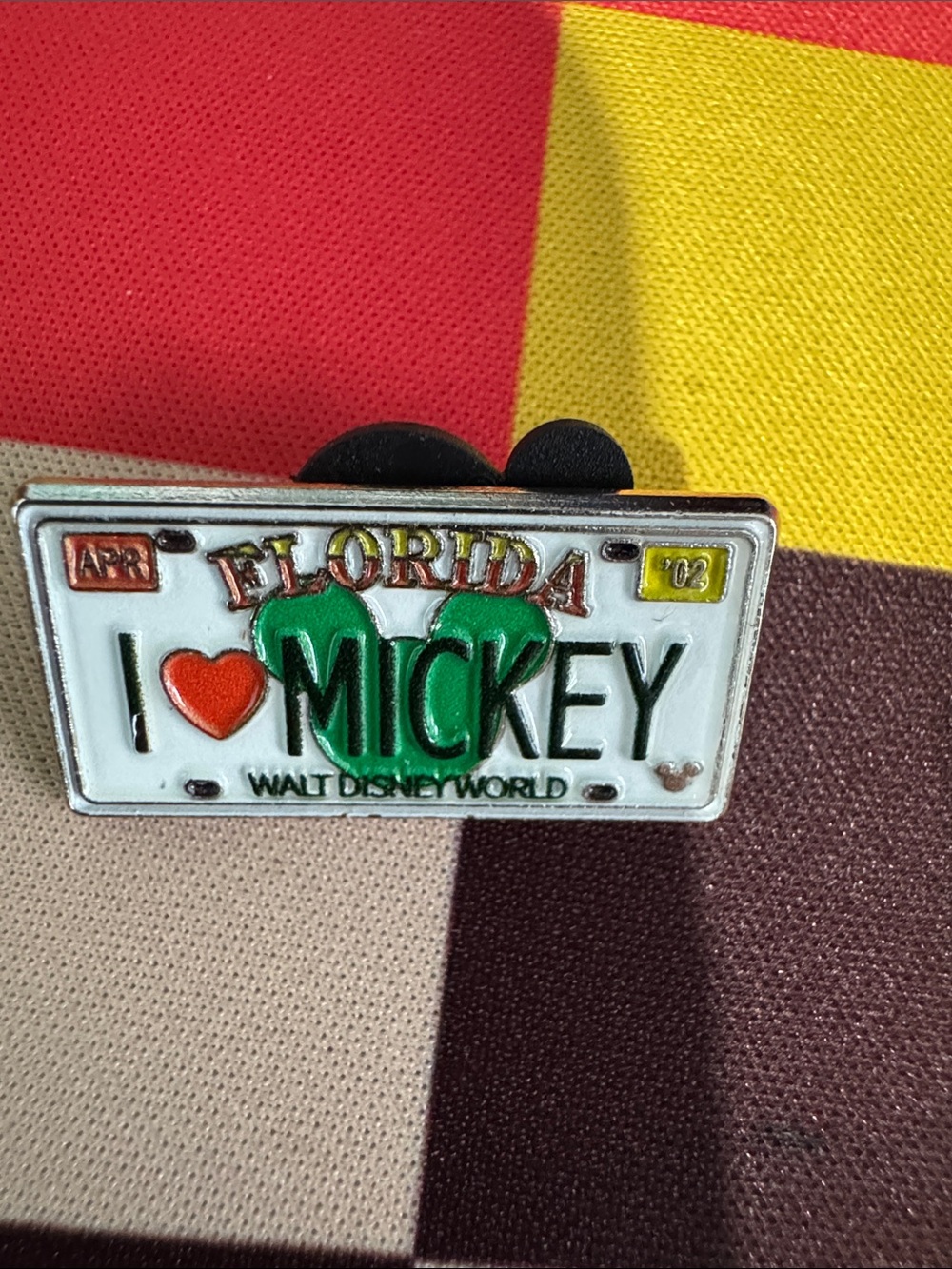 Disney Enamel License Plate Pin Set - lot of 8 - Picture 4 of 10